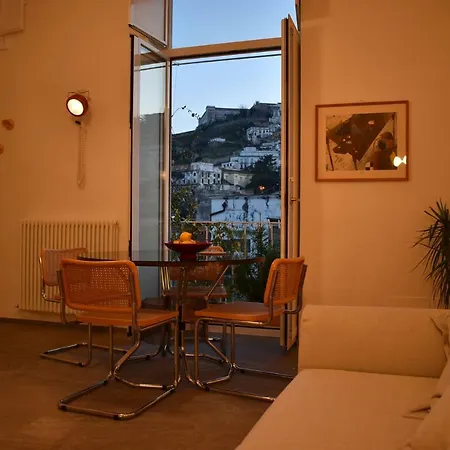 Mandolino * Naples